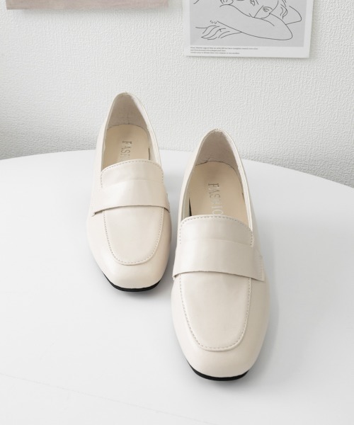 Miniministore(ミニミニストア)の「ローファーパンプス チャンキーヒール靴(パンプス・レディース・アイボリー/ブラック/ベージュ・23.0cm/24.0cm/23.5cm/22.5cm/24.5cm)」の18枚目の写真