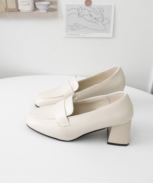 Miniministore(ミニミニストア)の「ローファーパンプス チャンキーヒール靴(パンプス・レディース・アイボリー/ブラック/ベージュ・23.0cm/24.0cm/23.5cm/22.5cm/24.5cm)」の19枚目の写真