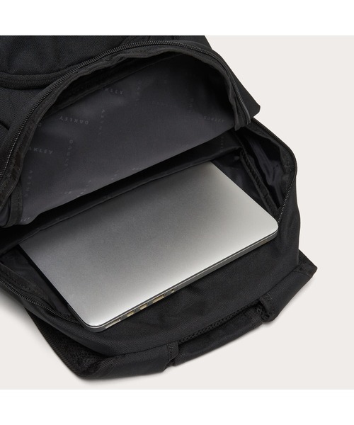 OAKLEY（オークリー）の「オークリー PRIMER RC LAPTOP BAG バッグ / BACKPACK バックパック /OAKLEY（バックパック/リュック・メンズ・ネイビー/ブラック・U）」の4枚目の写真
