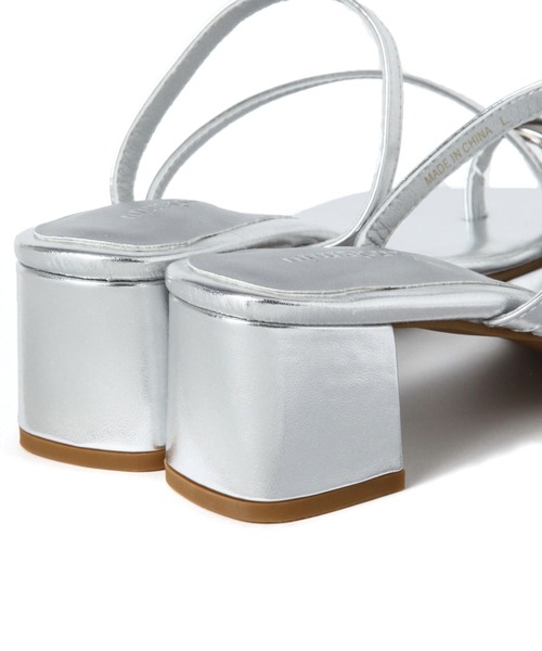 Andemiu（アンデミュウ）の「サムリングサンダル（サンダル・レディース・ブラック/グレー系その他・MEDIUM/LARGE）」の12枚目の写真