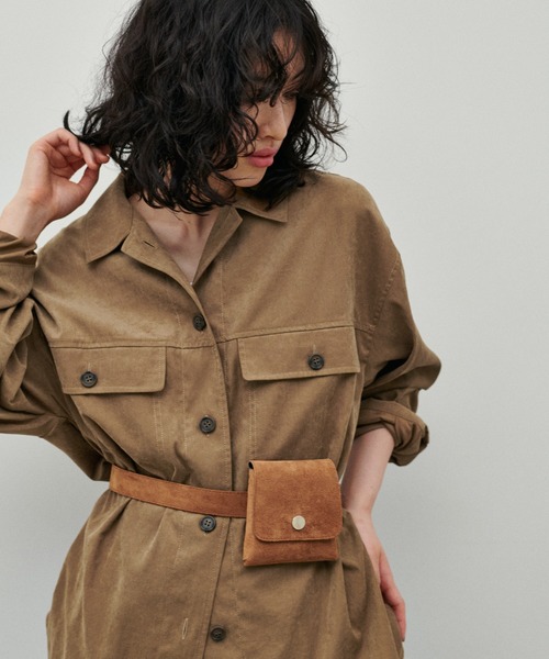 LARUTA（ラルータ）の「【LARUTA】サファリポケット付きスエード調シャツ（シャツ/ブラウス・レディース・ライトベージュ/キャメル/チャコール/カーキ・FREE）」の17枚目の写真