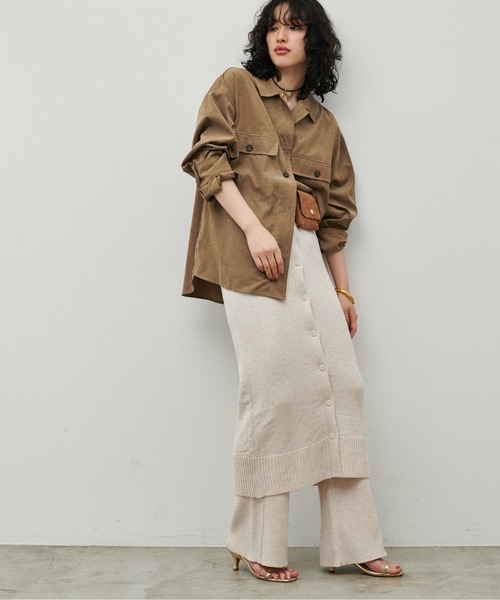 LARUTA（ラルータ）の「【LARUTA】サファリポケット付きスエード調シャツ（シャツ/ブラウス・レディース・ライトベージュ/キャメル/チャコール/カーキ・FREE）」の12枚目の写真