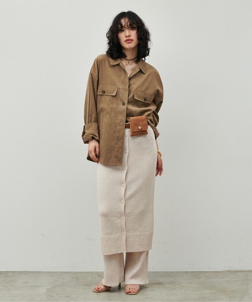 LARUTA（ラルータ）の「【LARUTA】サファリポケット付きスエード調シャツ（シャツ/ブラウス・レディース・ライトベージュ/キャメル/チャコール/カーキ・FREE）」の13枚目の写真