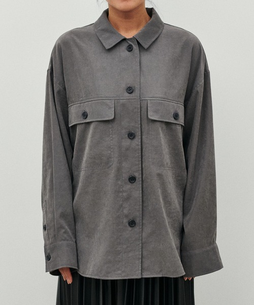 LARUTA（ラルータ）の「【LARUTA】サファリポケット付きスエード調シャツ（シャツ/ブラウス・レディース・ライトベージュ/キャメル/チャコール/カーキ・FREE）」の22枚目の写真