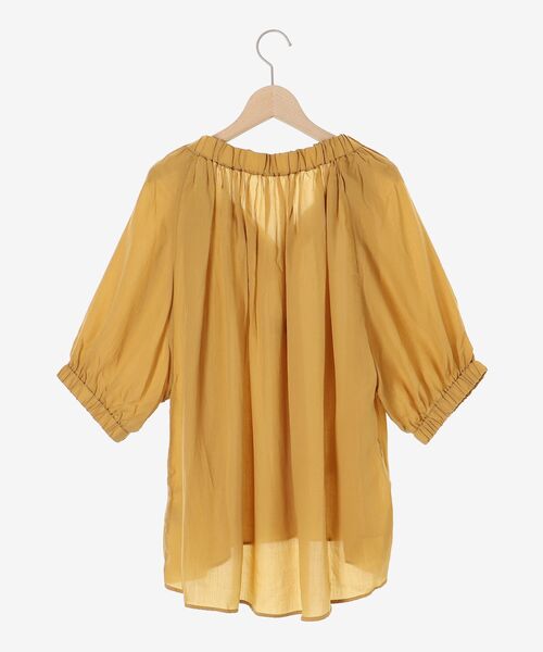 le.coeur blanc（ルクールブラン）の「シアーVネックギャザーブラウス（シャツ/ブラウス・レディース・キャメル/グリーン/オフホワイト・38）」の9枚目の写真