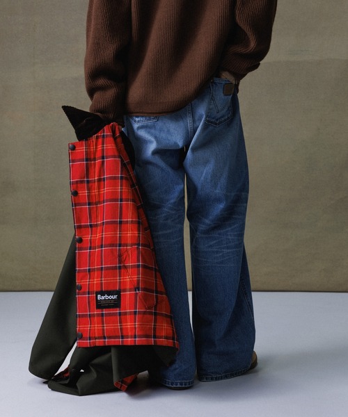 Barbour(バブアー)の「《別注》【BARBOUR/バブアー】TRANSPORT リバーシブルブルゾン / ブルガリア製 / UNISEX(ブルゾン・メンズ・カーキ/ブラック・XL/S/M/L)」の3枚目の写真