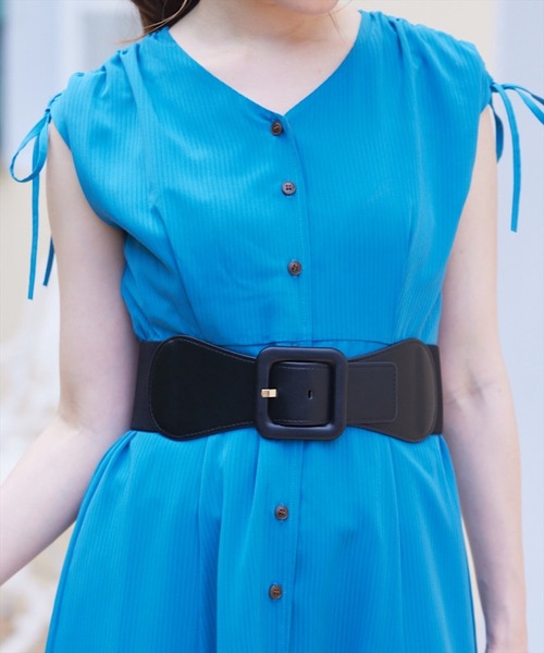 SWINGLE（スウィングル）の「スクエアバックルエコレザーゴムベルト（ベルト・レディース・ブラック/ベージュ・FREE）」の5枚目の写真