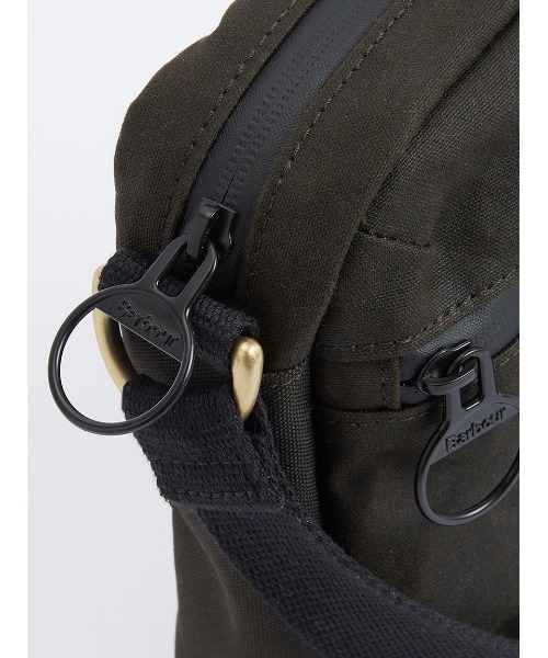 Barbour（バブアー）の「Field ワックス コットン クロスボディ