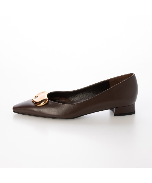 Mode et Jacomo（モードエジャコモ）の「メタルフラットパンプス（パンプス・レディース・ダークブラウン/アイボリー/ブラック・22.5cm/23cm/23.5cm/24cm/24.5cm）」の21枚目の写真