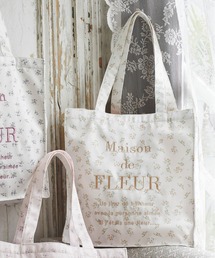 Maison de FLEUR（メゾンドフルール）の「フラワープリントスクエア