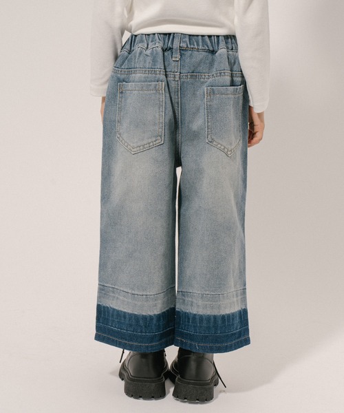 URBAN CHERRY（アーバンチェリー）の「バイカラーウォッシュストレートデニムパンツ（デニムパンツ・キッズ・ブルー・110cm/120cm/130cm/140cm）」の9枚目の写真