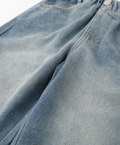 URBAN CHERRY（アーバンチェリー）の「バイカラーウォッシュストレートデニムパンツ（デニムパンツ・キッズ・ブルー・110cm/120cm/130cm/140cm）」の11枚目の写真