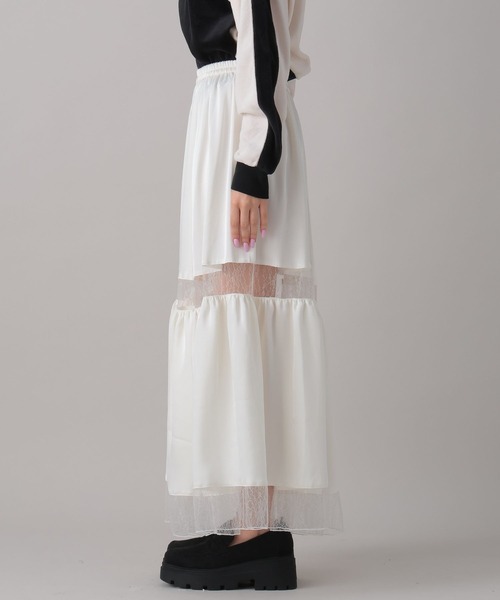 FOREVER 21（フォーエバー トゥエンティーワン）の「【2024FW】レースドッキングスカート（スカート・レディース・ベージュ/ブラック・FREE）」の15枚目の写真