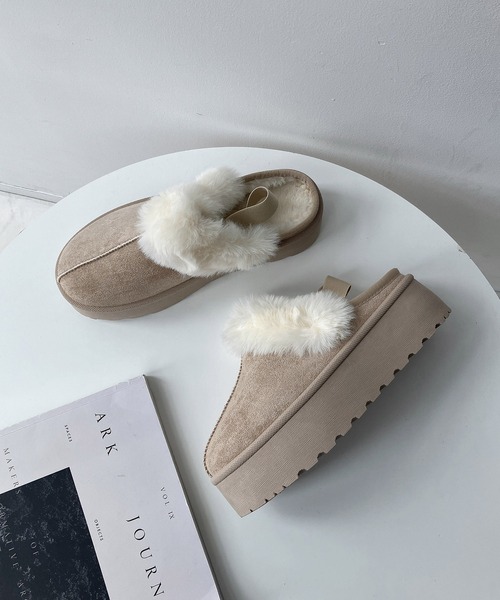 AS KNOW AS plus（アズノゥアズプラス）の「厚底ムートンサンダル（サンダル・レディース・ブラック/ベージュ/ライトベージュ・LL/S/M/L）」の12枚目の写真