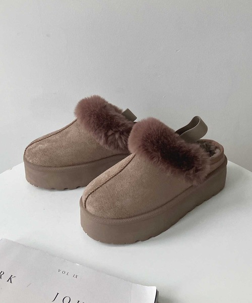 AS KNOW AS plus（アズノゥアズプラス）の「厚底ムートンサンダル（サンダル・レディース・ブラック/ベージュ/ライトベージュ・LL/S/M/L）」の20枚目の写真