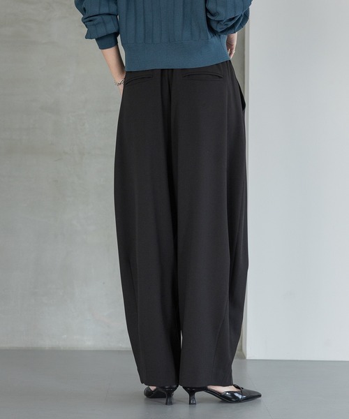 スラックスコクーンボリュームパンツ（スラックス）｜A part by