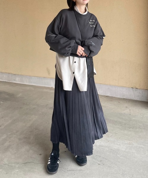 INTER FACTORY（インターファクトリー）の「YUKI - 刺繍カットアウトスウェット made in INTER FACTORY（スウェット・レディース・チャコールグレー/ライトグレー・FREE）」の11枚目の写真