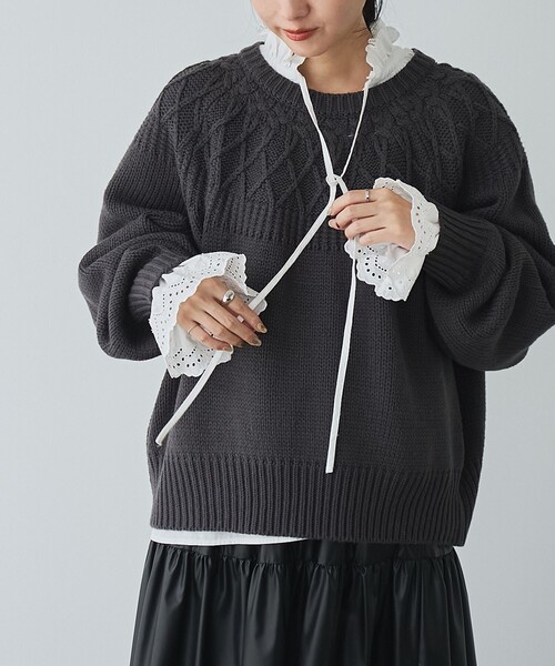 coen（コーエン）の「【ぽわん袖×かわいいデザインのほめられニット】冬の褒められニット/キュウシンライククルーネックニット（ニット/セーター・レディース・レッド/ライトブルー/オフホワイト/ダークグレー・L/M）」の2枚目の写真