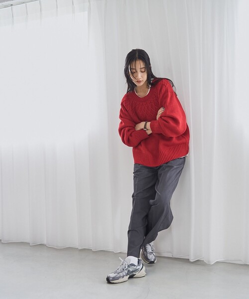 coen（コーエン）の「【ぽわん袖×かわいいデザインのほめられニット】冬の褒められニット/キュウシンライククルーネックニット（ニット/セーター・レディース・レッド/ライトブルー/オフホワイト/ダークグレー・L/M）」の9枚目の写真