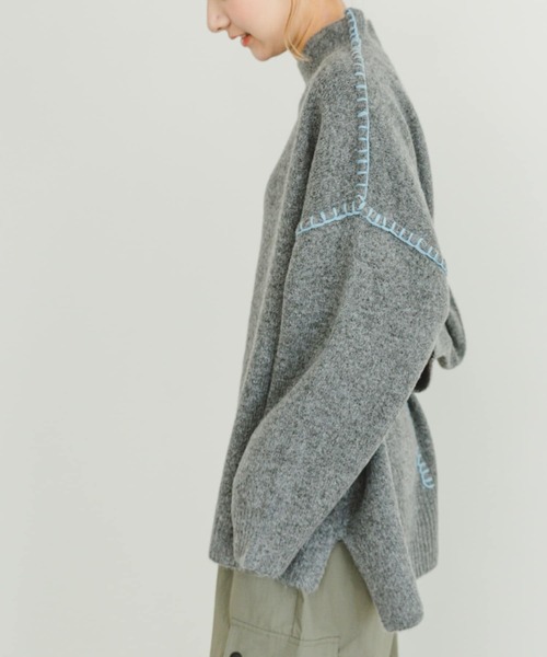 ITEMS URBANRESEARCH（アイテムズ アーバンリサーチ）の「ハンドステッチハイネックニット（ニット/セーター・レディース・イエロー/ライトベージュ/グレー/チャコールグレー・FREE）」の6枚目の写真