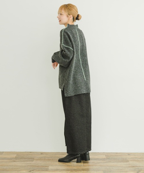 ITEMS URBANRESEARCH（アイテムズ アーバンリサーチ）の「ハンドステッチハイネックニット（ニット/セーター・レディース・イエロー/ライトベージュ/グレー/チャコールグレー・FREE）」の13枚目の写真