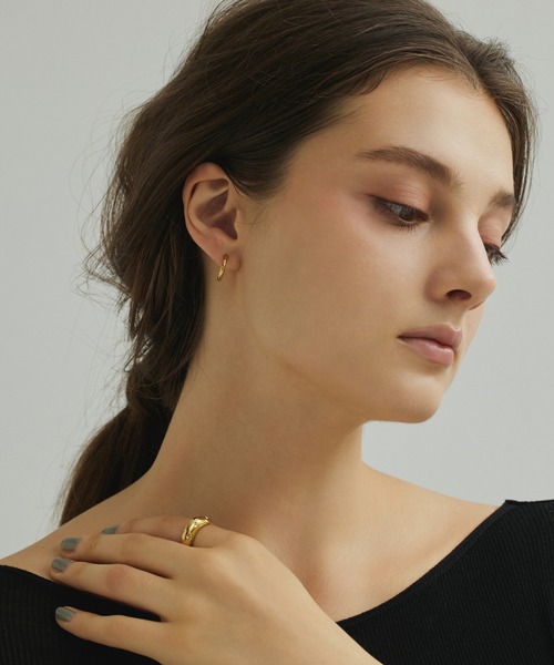 CENE(セネ)の「【CENE】セネ/セグメントストーンリング(リング・レディース・シルバー/ゴールド・#9/#11/#13)」の17枚目の写真