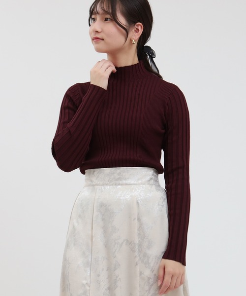 TRUDEA(トルディア)の「ランダムリブハイネックプルオーバー(ニット/セーター・レディース・ブラック/ブルーグリーン/ワイン/ベージュ/ライトグレー・MEDIUM/LARGE)」の5枚目の写真
