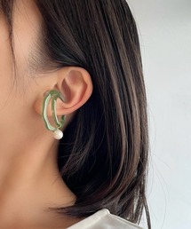 tone（トーン）の「【KuKuLu TOKYO】パール×アクリル イヤーカフ（イヤーカフ）」
