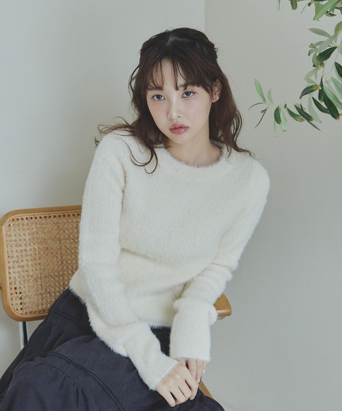 Lallana(ララーナ)の「シャギーショートニット(ニット/セーター・レディース・アイボリー/ネイビー/ベージュ・FREE)」の18枚目の写真