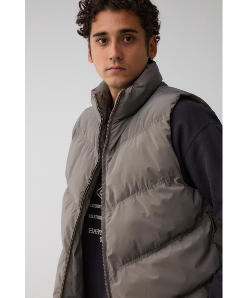 AZUL by moussy（アズールバイマウジー）の「中綿シャイニーベスト（ダウンベスト・メンズ・ブラック/カーキ・MEDIUM/LARGE）」の17枚目の写真