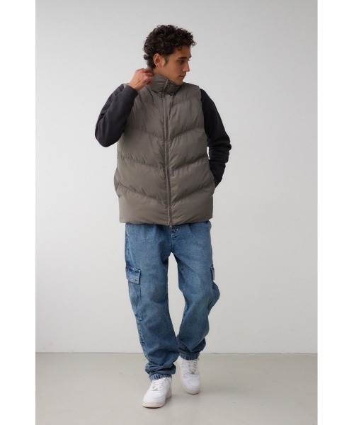AZUL by moussy（アズールバイマウジー）の「中綿シャイニーベスト（ダウンベスト・メンズ・ブラック/カーキ・MEDIUM/LARGE）」の19枚目の写真