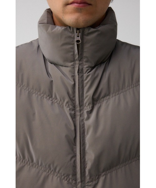 AZUL by moussy（アズールバイマウジー）の「中綿シャイニーベスト（ダウンベスト・メンズ・ブラック/カーキ・MEDIUM/LARGE）」の13枚目の写真