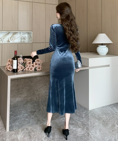 Ritomo De Ricco(リトモ・デ・リコ)の「ベルベット美ラインドレス(ドレス・レディース・ブルーグレー・MEDIUM/LARGE/SMALL)」の9枚目の写真