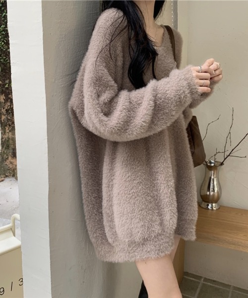Ritzy(リッツィー)の「オーバーサイズ Vネックニット セーター(ニット/セーター・レディース・ブルー系/ベージュ/レッド/ホワイト/ブラック・FREE)」の11枚目の写真