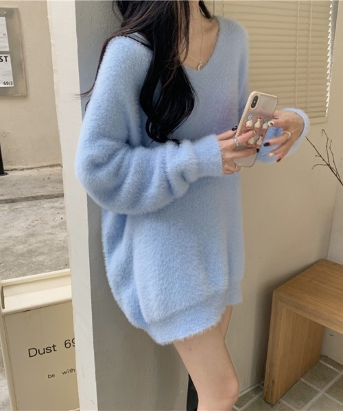 Ritzy(リッツィー)の「オーバーサイズ Vネックニット セーター(ニット/セーター・レディース・ブルー系/ベージュ/レッド/ホワイト/ブラック・FREE)」の13枚目の写真