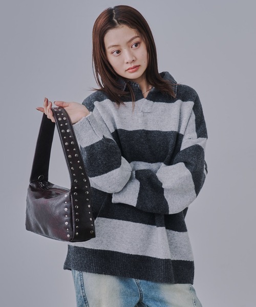 Urban Outfitters☆ スタッズハンドル・ショルダーバッグ セール】スタッズスクエアバッグ（ショルダーバッグ）｜bita