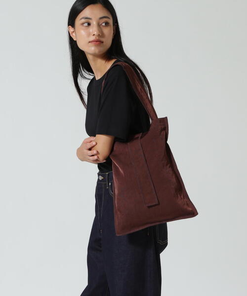 ITTI(イッチ)の「ITTI/イッチ/MARY INSIDE OUT TOTE - M / CERATO BRIGHT(ショルダーバッグ・メンズ・ブラック/ブラウン/レッド・F)」の18枚目の写真