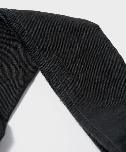 ITTI(イッチ)の「ITTI/イッチ/MARY INSIDE OUT TOTE - M / CERATO BRIGHT(ショルダーバッグ・メンズ・ブラック/ブラウン/レッド・F)」の4枚目の写真