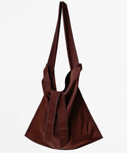 ITTI(イッチ)の「ITTI/イッチ/MARY INSIDE OUT TOTE - M / CERATO BRIGHT(ショルダーバッグ・メンズ・ブラック/ブラウン/レッド・F)」の6枚目の写真