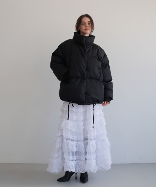 STUDIOUS（ステュディオス）の「【ACKA/エーシーケーエー】volume down jacket/ボリュームダウンジャケット（ダウンジャケット/コート・レディース・ブラック・1）」の8枚目の写真