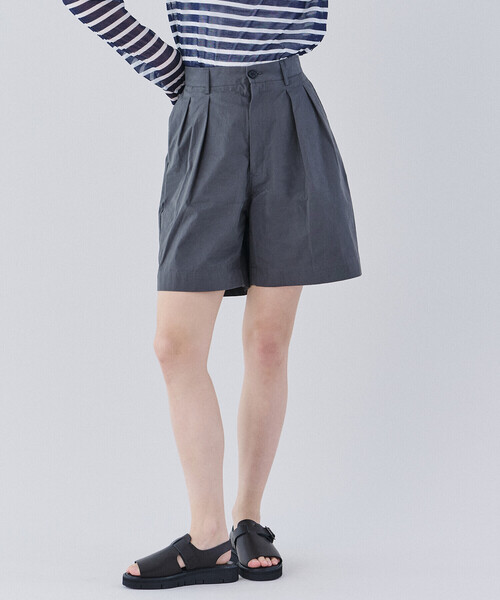 ORCIVAL（オーシバル）の「ORCIVAL | 〈別注〉 2タックショーツ WOMEN（その他パンツ・レディース・チャコール/ベージュ/オフホワイト・1）」の3枚目の写真