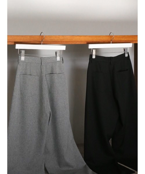 Katrin TOKYO(カトリーントーキョー)の「2tuck slacks(スラックス・レディース・ブラック・XS/S/M/S-Short)」の9枚目の写真