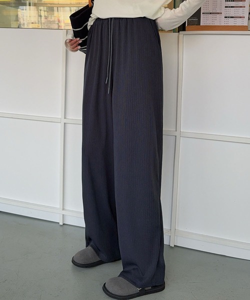 LOWO(ロワ)の「リブワイドパンツ イージーパンツ(その他パンツ・レディース・チャコールグレー/ブラック/オフホワイト/ピンクベージュ・FREE)」の2枚目の写真