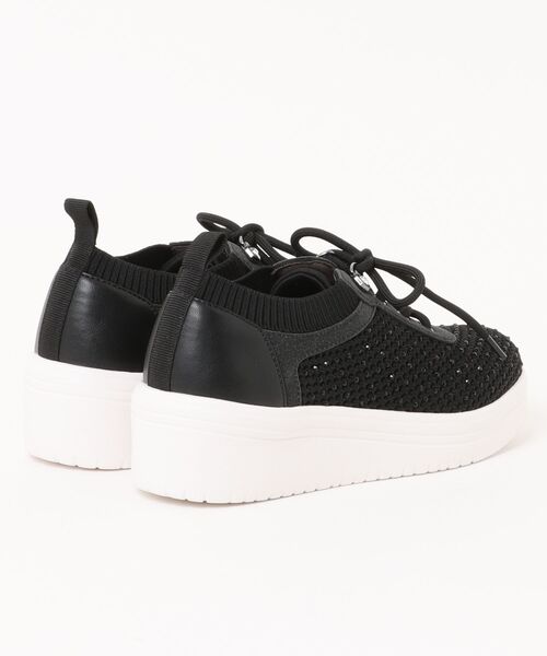 UnReef（アンリーフ）の「レースアップニットスニーカー（スニーカー・レディース・ブラック/アイボリー・22.5cm/23.5cm/24.5cm/23.0cm/24.0cm）」の3枚目の写真