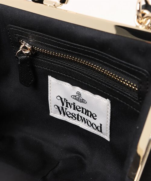 Vivienne Westwood(ヴィヴィアンウエストウッド)の「GRANNY FRAME PURSE(ショルダーバッグ・レディース・ブラック・FREE)」の4枚目の写真