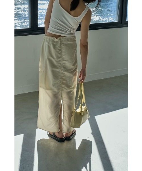 marjour（マージュール）の「GATHER NYLON SKIRT（スカート・レディース・オフホワイト・M）」の16枚目の写真