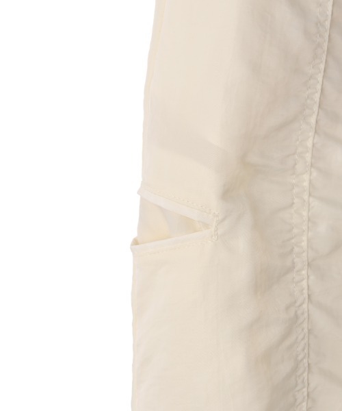 marjour（マージュール）の「GATHER NYLON SKIRT（スカート・レディース・オフホワイト・M）」の17枚目の写真
