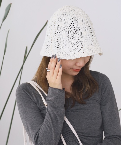 ROOPTOKYO（ループトウキョウ）の「透かし編み ニットサーモハット ビックサイズバケットハット（ハット・レディース・ベージュ/ブラック/アイボリー/ブルー/オフホワイト/ピンク・FREE）」の11枚目の写真