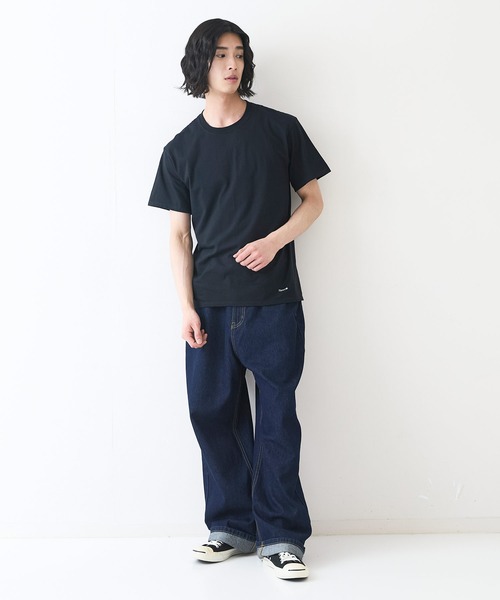 HANES(ヘインズ)の「【HANES/ヘインズ】【両脇に接ぎ目がない丸胴仕様】クルーネックTシャツ 2枚セット タグレス仕様 ワンポイントロゴ まとめ買い ユニセックス(Tシャツ/カットソー・メンズ・ブラック/ホワイト・MEDIUM/X-LARGE/LARGE)」の21枚目の写真