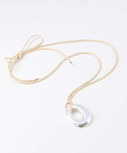 CHIGNON(シニヨン)の「オーバルブローチネックレス(ネックレス・レディース・シルバー・FREE)」の13枚目の写真